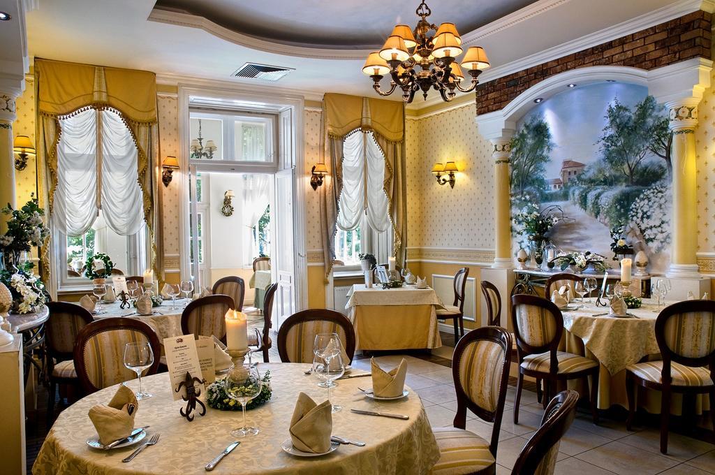 Hotel Aleksander Влоцлавек Екстер'єр фото
